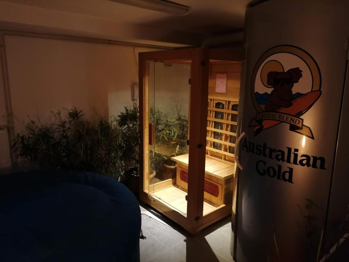 Family SIESTA Sóstó Acomodação com café da manhã Nyíregyháza Exterior foto